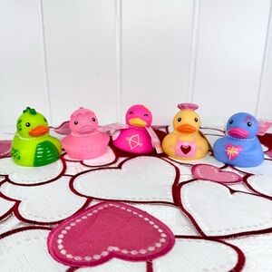 NEW Target Bullseye Playground Valentines Day Rubber Ducks